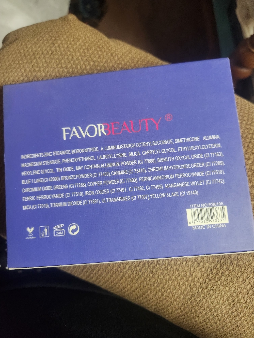 FAVORME Beauty 12-Color Eyeshadow Palette - Picture 2 of 5